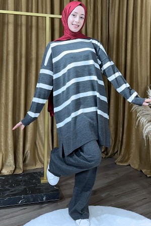 Çizgili Triko Takım