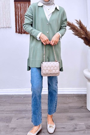 Önü Düğmeli Mevsimlik Hırka